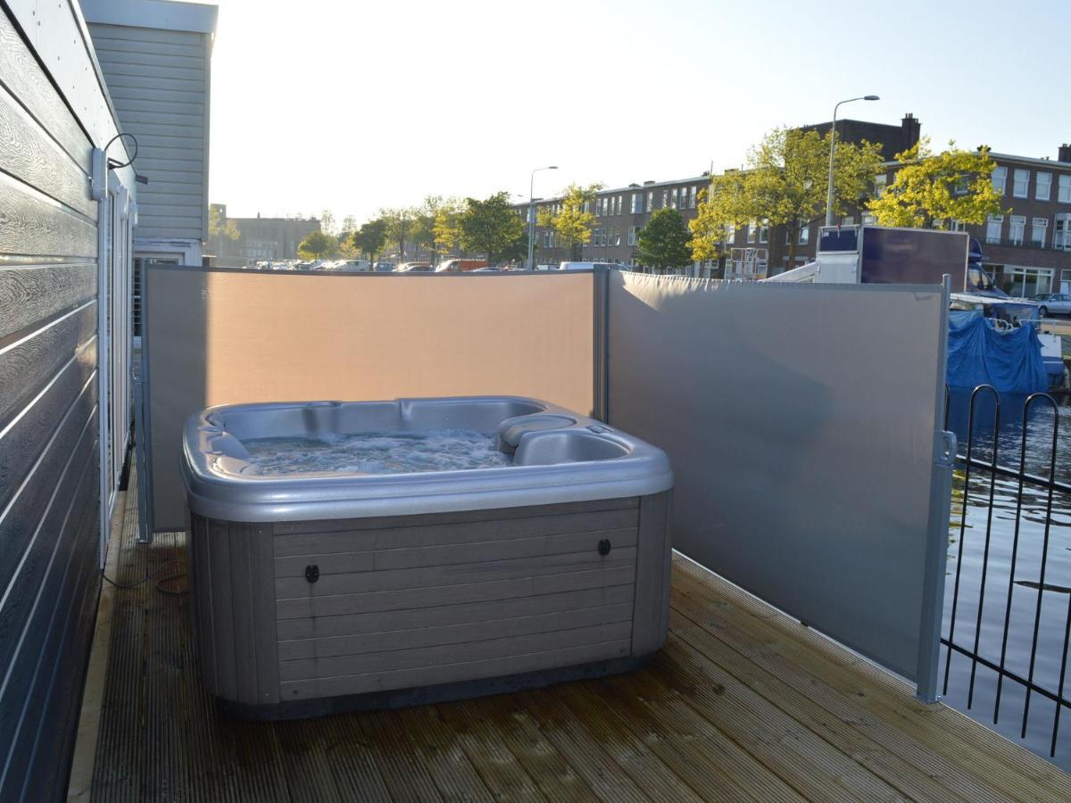 Hotel Beautiful Houseboat With Terrace Jacuzzi La Haya Exterior foto